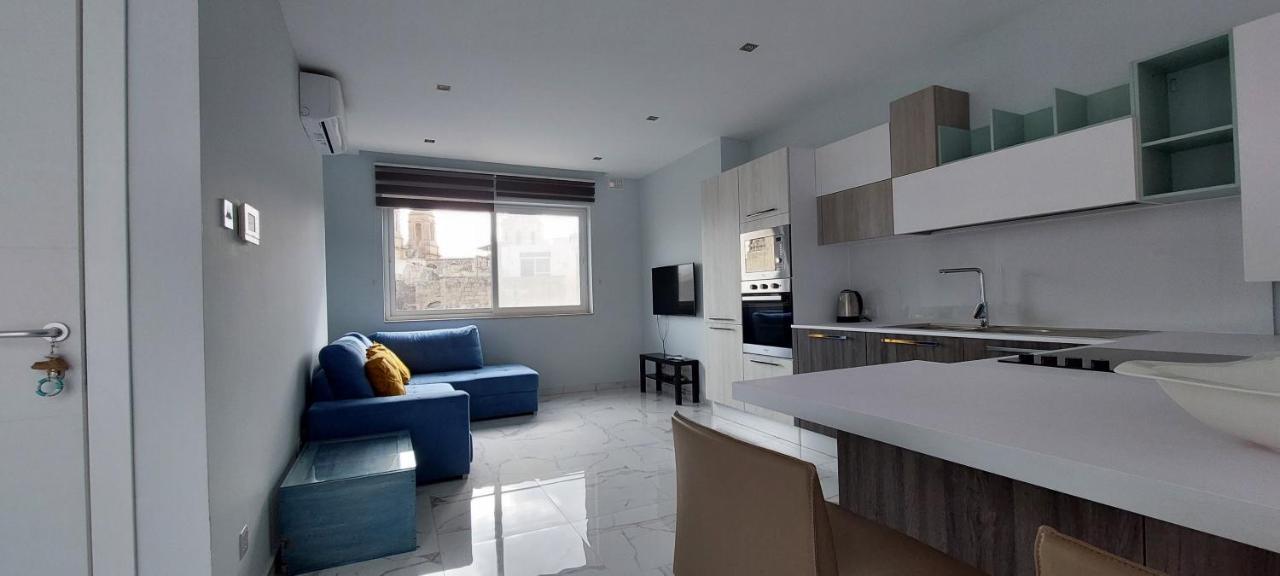 Charming Central Townhouse In Sliema By Assetflow Pro Apartment Екстериор снимка