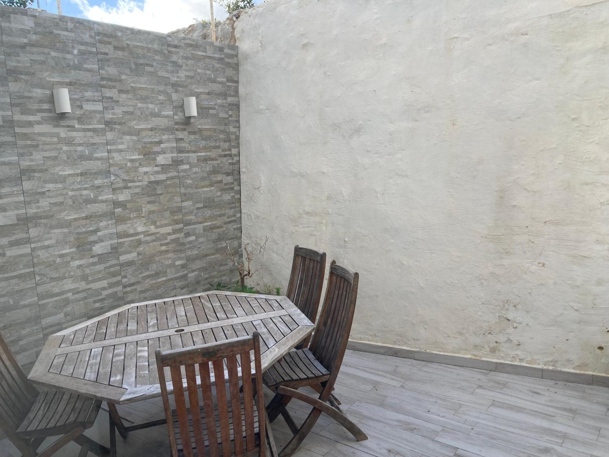 Charming Central Townhouse In Sliema By Assetflow Pro Apartment Екстериор снимка