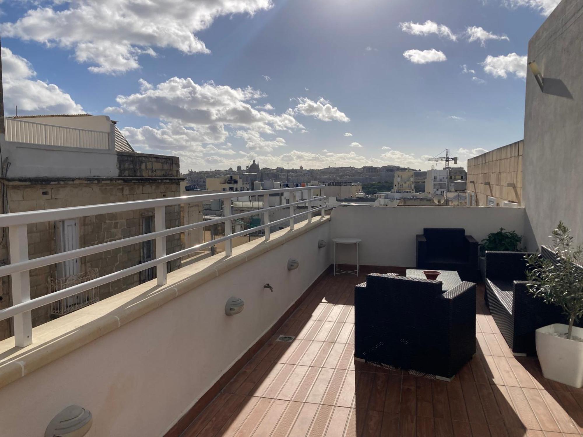 Charming Central Townhouse In Sliema By Assetflow Pro Apartment Екстериор снимка